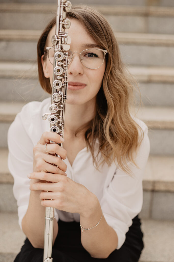 alzbeta flute portait